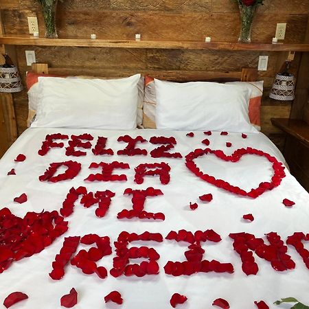 Bed and Breakfast Casa Del Rio En Миндо Экстерьер фото