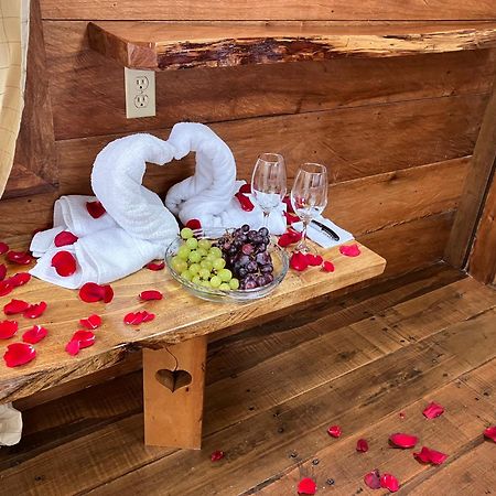 Bed and Breakfast Casa Del Rio En Миндо Экстерьер фото