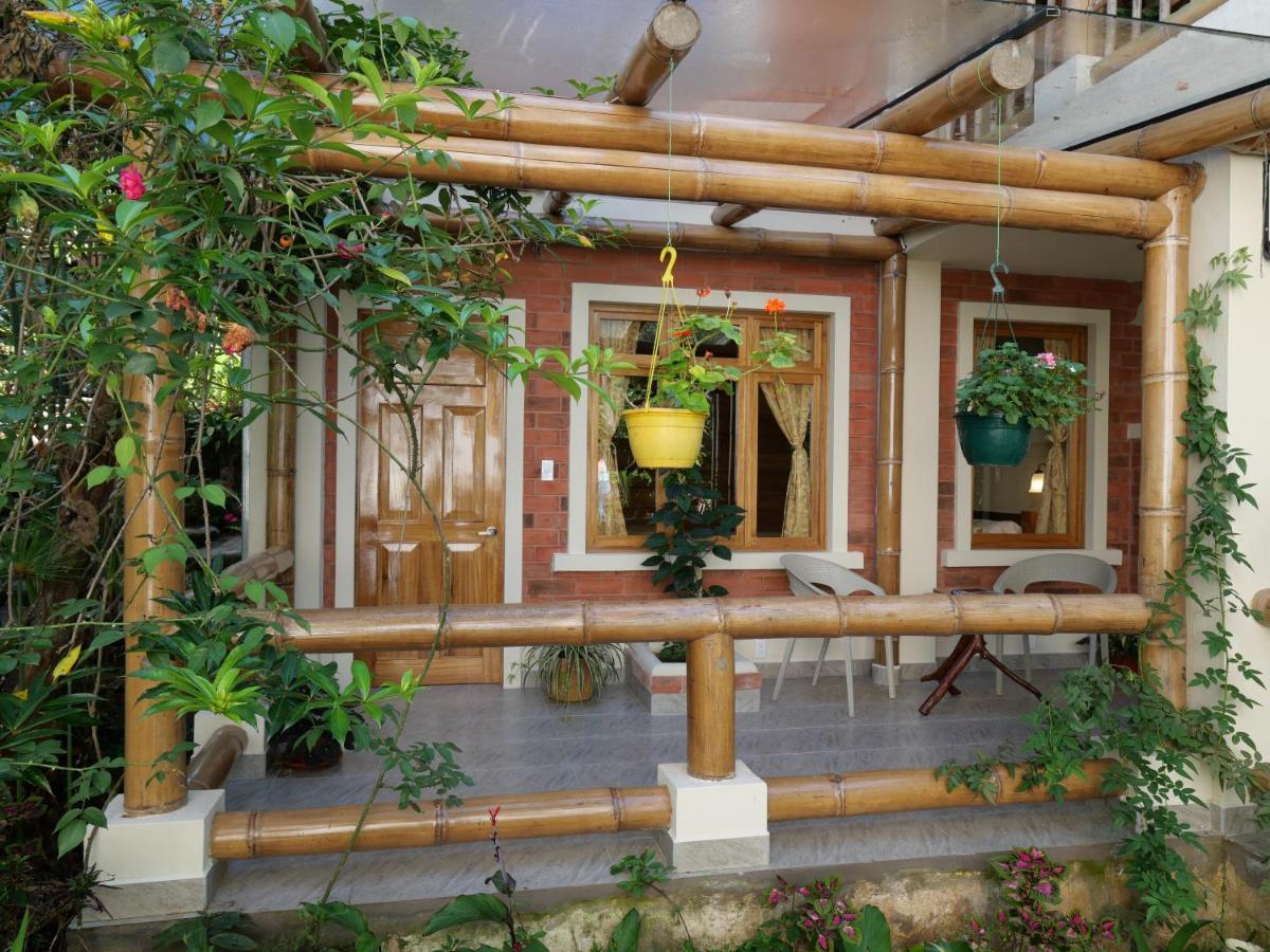 Bed and Breakfast Casa Del Rio En Миндо Экстерьер фото