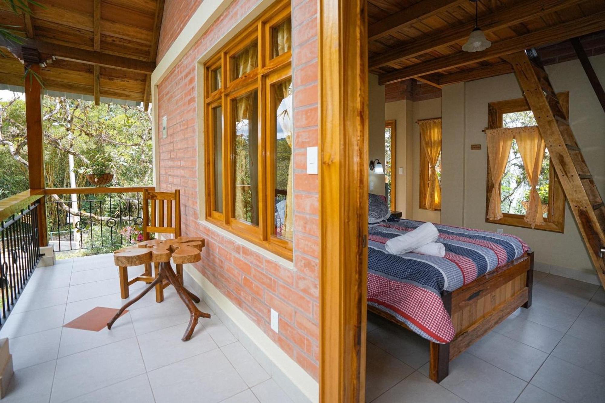 Bed and Breakfast Casa Del Rio En Миндо Экстерьер фото